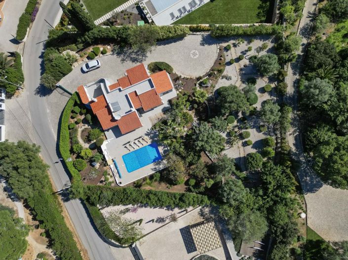 Image No.44-3 Bed Property for sale