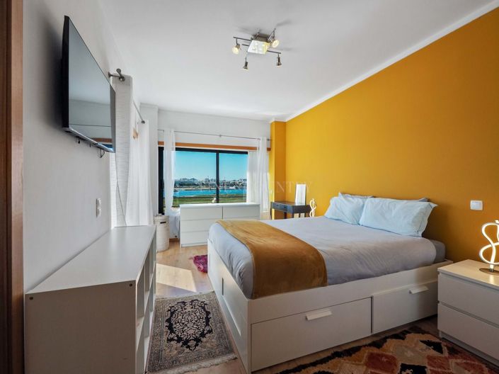 Image No.13-2 Bed Townhouse for sale