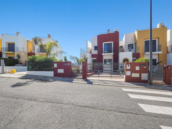 Image No.39-2 Bed Townhouse for sale