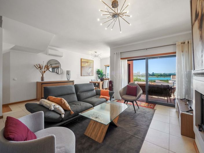 Image No.4-2 Bed Townhouse for sale