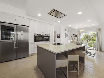 2104-372451-14d4e763c151089fe37f379b2f9be1ace