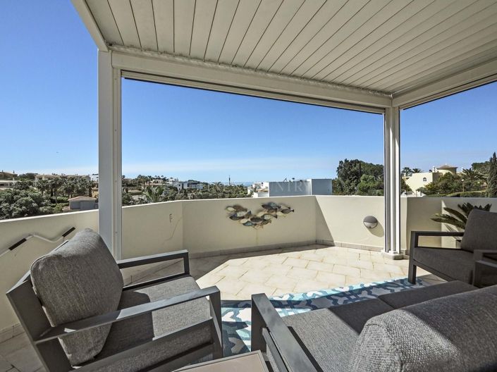 Image No.35-4 Bed Property for sale