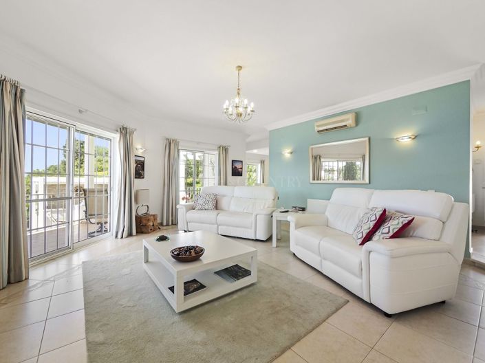 Image No.5-4 Bed Property for sale