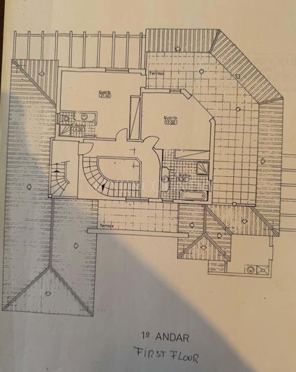 Image No.56-4 Bed Property for sale