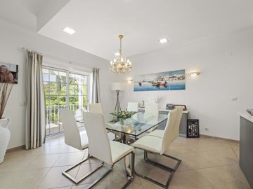 2104-372451-14d4e763c151089fe37f379b2f9be1ace