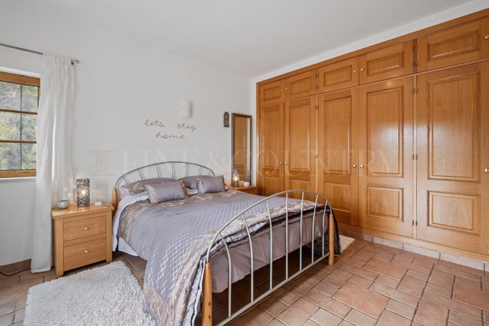 Image No.22-3 Bed Property for sale