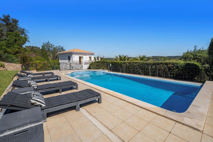 Image No.46-3 Bed Property for sale