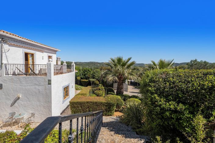 Image No.49-3 Bed Property for sale
