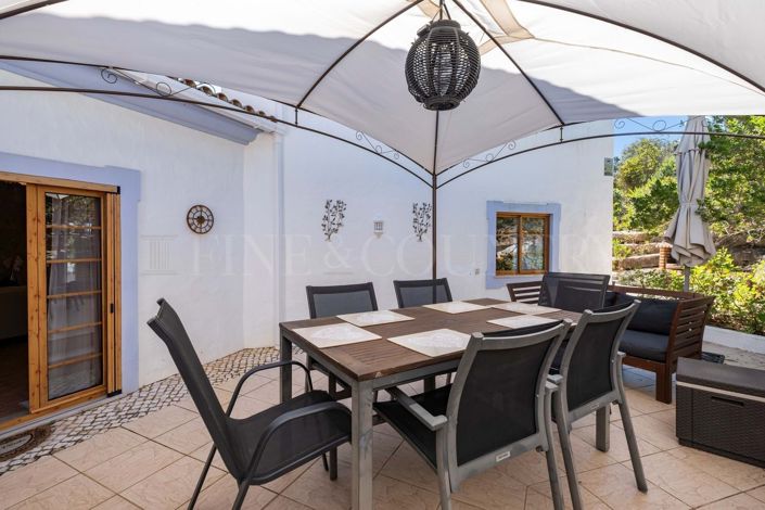 Image No.54-3 Bed Property for sale