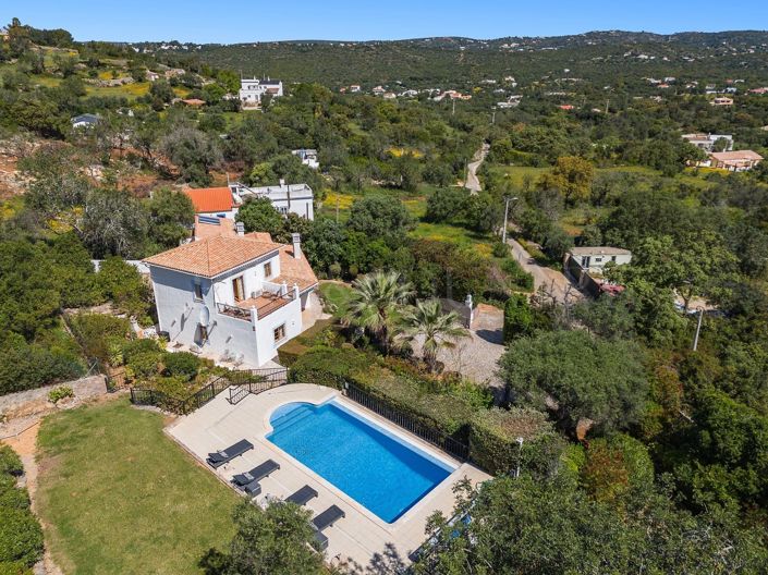 Image No.60-3 Bed Property for sale