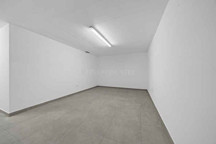 Image No.15-4 Bed Villa for sale