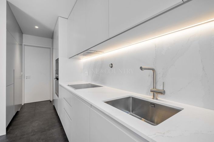 Image No.15-3 Bed Apartment for sale