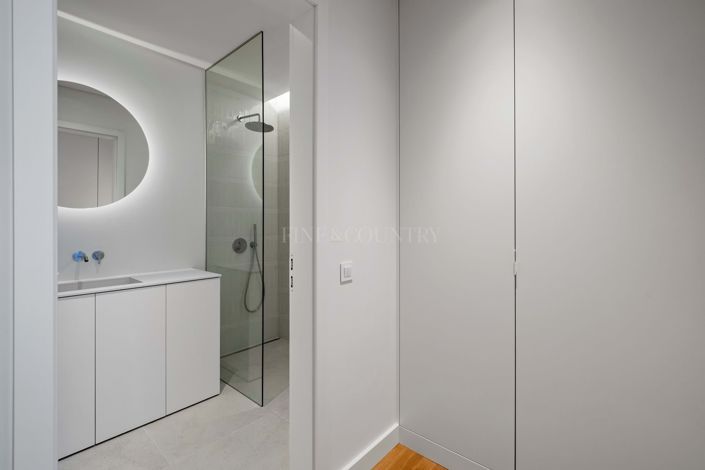 Image No.20-3 Bed Apartment for sale