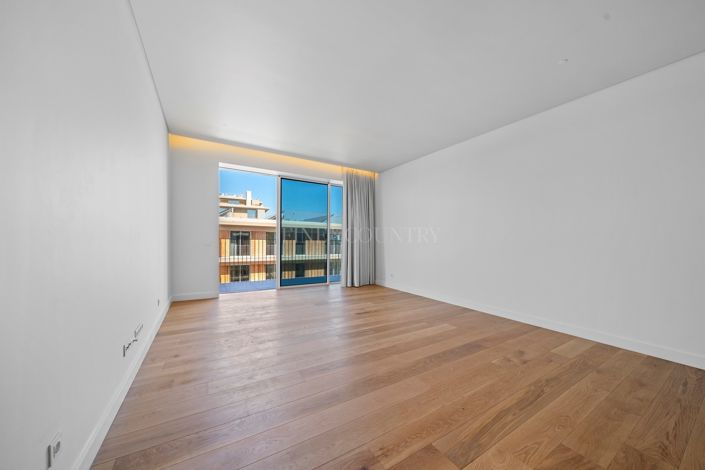 Image No.40-2 Bed Apartment for sale