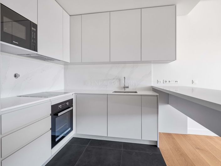 Image No.11-2 Bed Apartment for sale