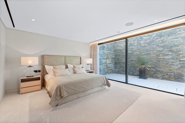 Image No.58-7 Bed Villa for sale