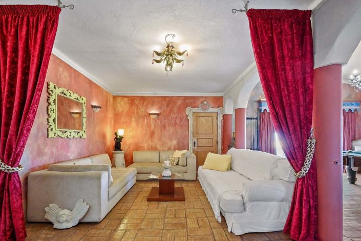 Image No.14-4 Bed Villa for sale