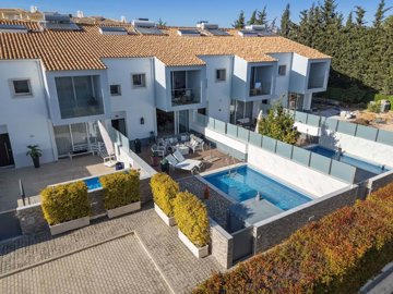 1 - Branqueira, Townhouse
