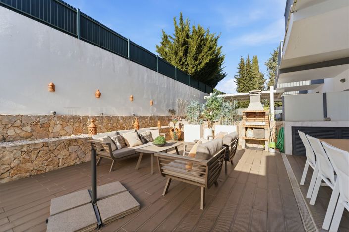 Image No.16-4 Bed Townhouse for sale