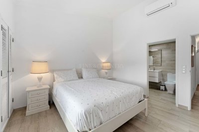 2104-369829-14d4e763c151089fe37f379b2f9be1ace