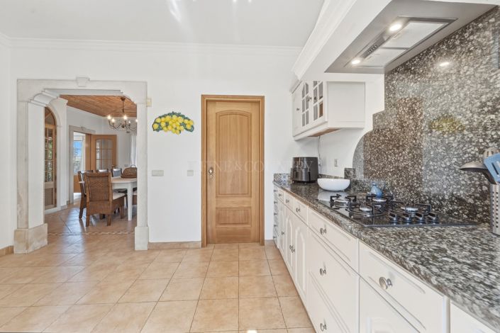 Image No.17-4 Bed Villa for sale