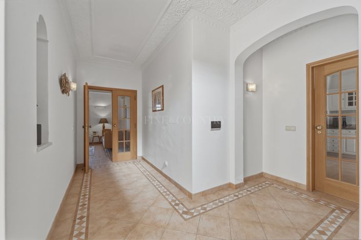 Image No.7-4 Bed Villa for sale