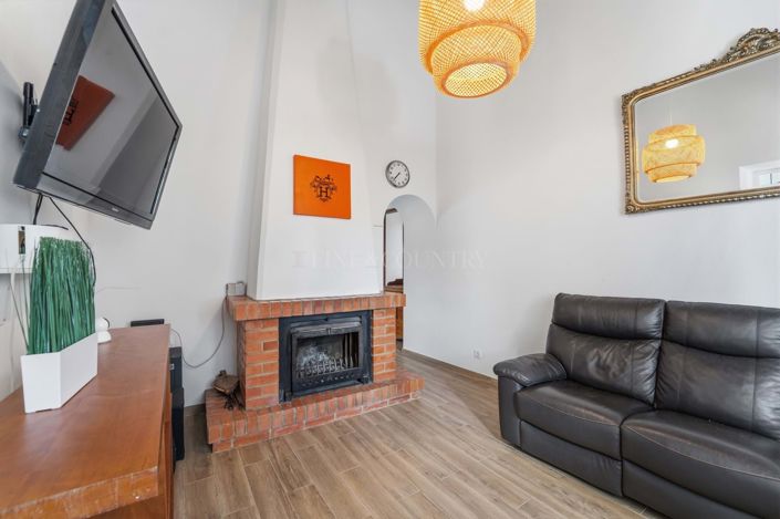 Image No.17-6 Bed Country House for sale