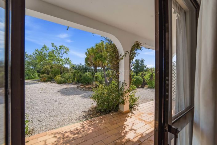 Image No.25-6 Bed Country House for sale