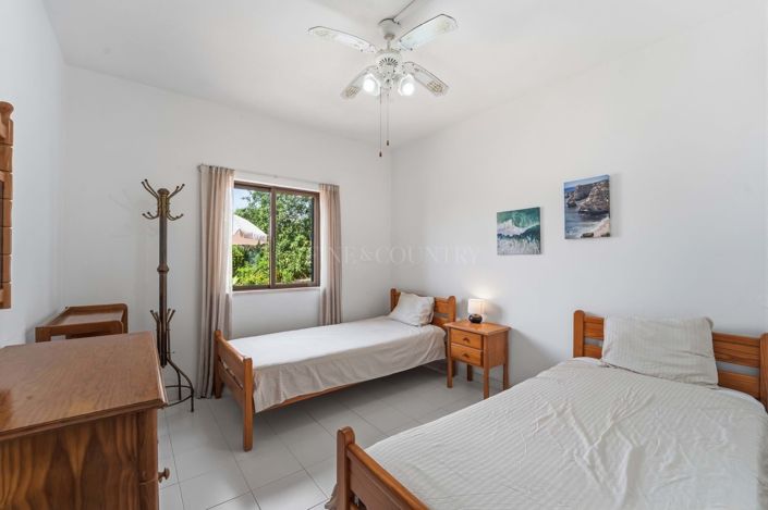 Image No.30-6 Bed Country House for sale