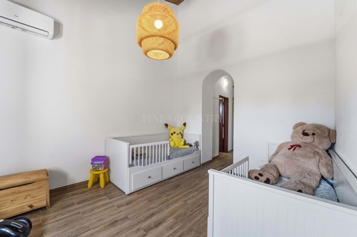 Image No.9-6 Bed Country House for sale