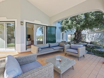 2104-372681-14d4e763c151089fe37f379b2f9be1ace