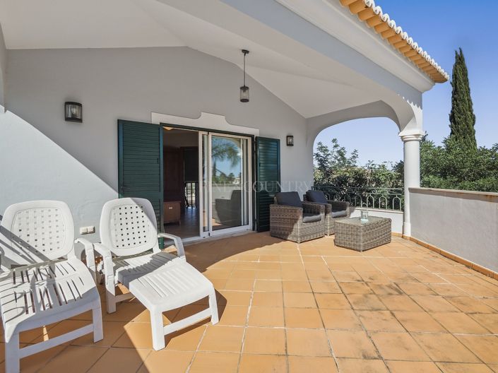 Image No.40-3 Bed Property for sale