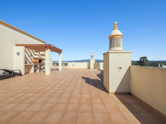 Image No.21-2 Bed Apartment for sale