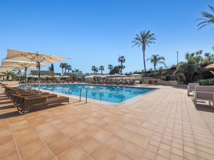 Image No.22-2 Bed Apartment for sale