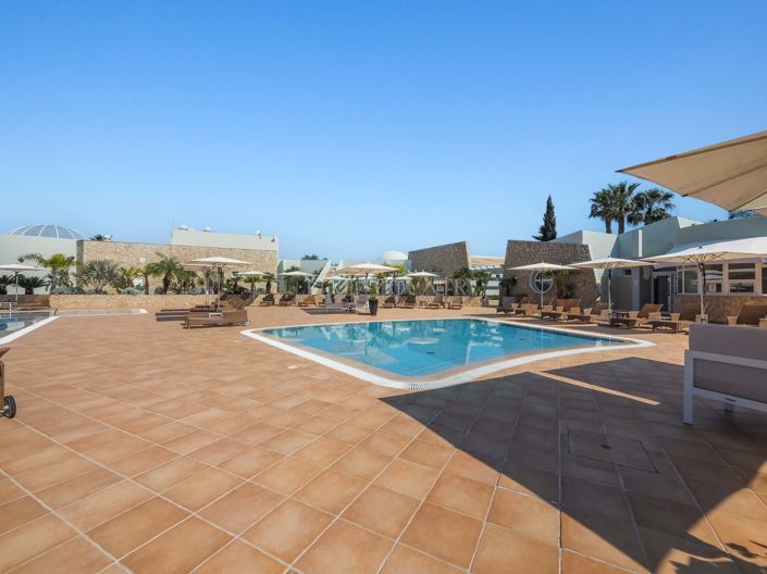 Image No.24-2 Bed Apartment for sale