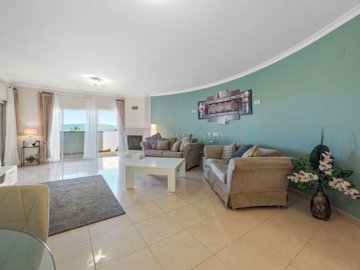 2104-372953-14d4e763c151089fe37f379b2f9be1ace