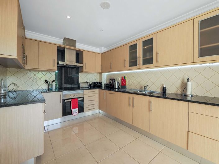 Image No.7-2 Bed Apartment for sale