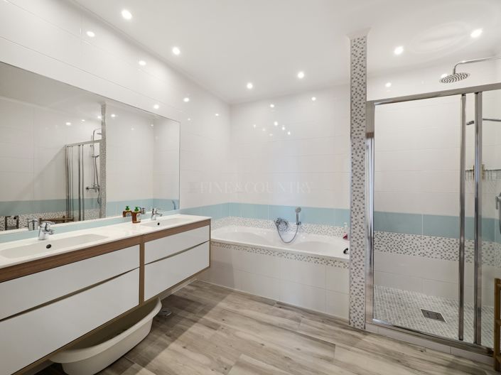 Image No.13-4 Bed Villa for sale