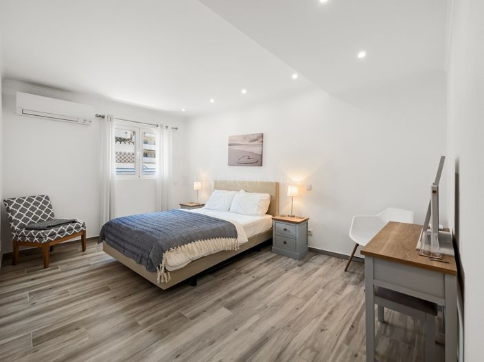 Image No.16-4 Bed Villa for sale