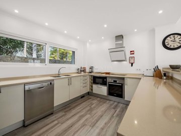 2104-373026-14d4e763c151089fe37f379b2f9be1ace