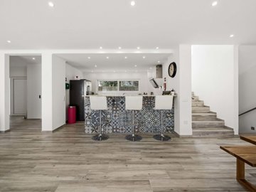 2104-373026-14d4e763c151089fe37f379b2f9be1ace