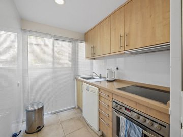 2104-372348-14d4e763c151089fe37f379b2f9be1ace