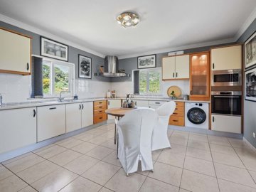 2104-373327-14d4e763c151089fe37f379b2f9be1ace