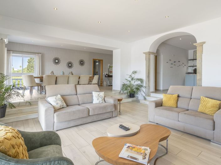 Image No.12-6 Bed Villa for sale