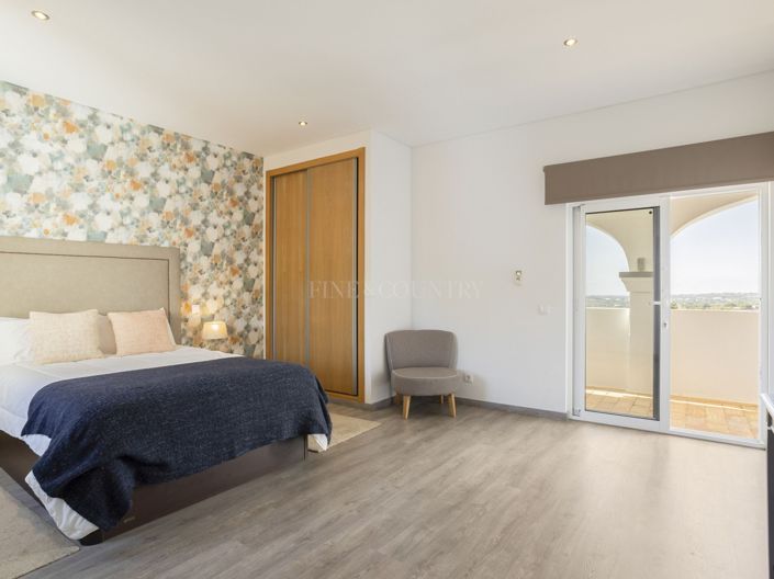 Image No.19-6 Bed Villa for sale