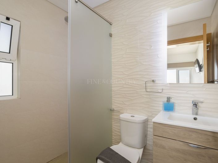 Image No.26-6 Bed Villa for sale