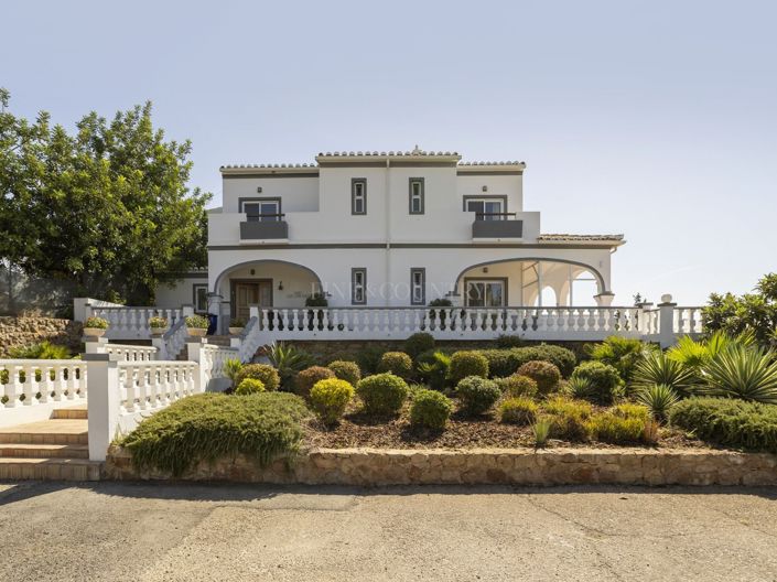 Image No.4-6 Bed Villa for sale