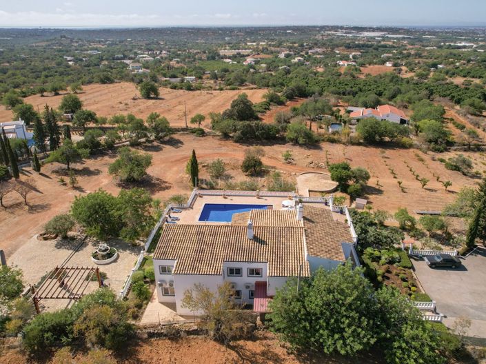 Image No.8-6 Bed Villa for sale