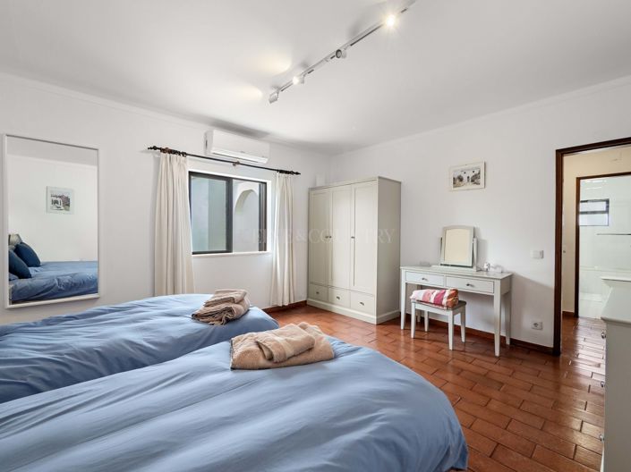 Image No.12-3 Bed Villa for sale