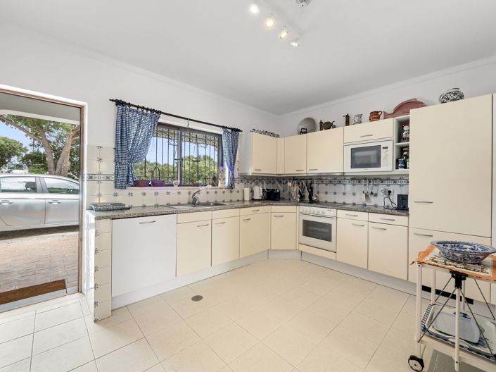 Image No.16-3 Bed Villa for sale